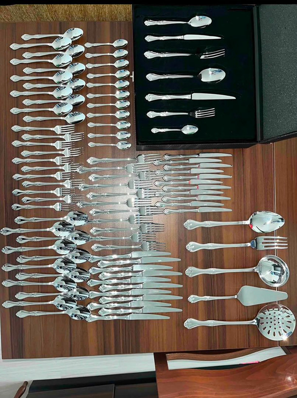 سرویس قاشق و چنگال 89پارچه۱۲ نفر استیل مدل لاله زار نهییرترکیه