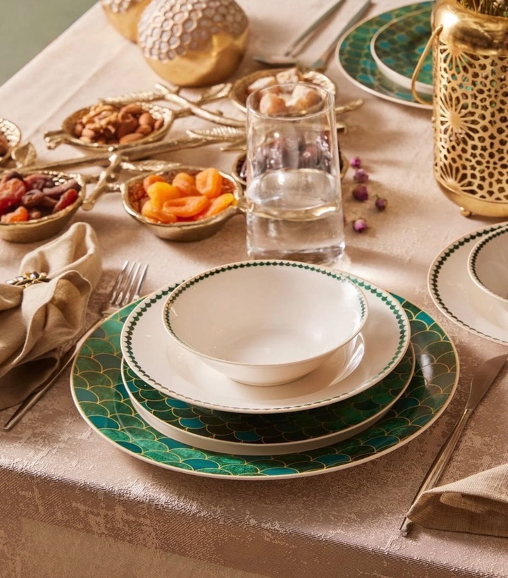 سرویس غذاخوری چینی 24پارچه 6نفر مدل سبز سلطنتی کاراجاترکیه
